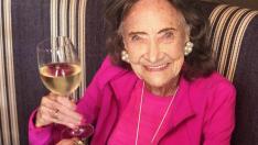 Почина най-възрастната учителка по йога