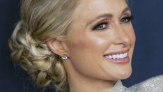 Парис с нова книга – ще продава на гърба на Джесика Симпсън