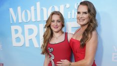 Брук Шийлдс и дъщеря ѝ Роуън Хенчи си направиха еднакви татуировки