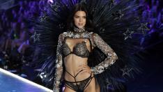 Бюти тайни: Кендъл Дженър разкрива рецептата за домашната си маска за лице