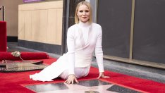 След година чакане: Кристен Бел отново в прегръдката на мама и татко