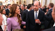 15 години брак: Принц Уилям и Кейт Мидълтън празнуват с нова семейна снимка и благотворителна дейност