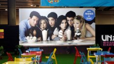 "Приятели" със своя колекция за благотворителност