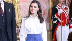 Испанската кралица Летисия омагьоса всички с изтънчена сатенена пола