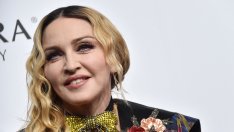 Истинска приказка – Мадона празнува Деня на майката с децата си