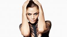 Хелена Кристенсен отново стана ангел 