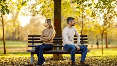 10 знака, че стоите във връзката си от чувство на вина, а не от любов