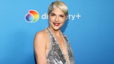 Селма Блеър бори множествената склероза с танци