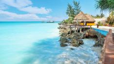 След купона за юбилея – Нелина на топло в Занзибар