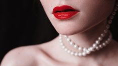 Beauty вдъхновение: Колиетата с перли се завръщат 