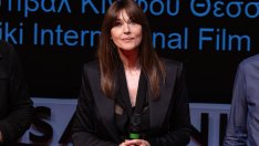 Моника Белучи с впечатляваща визия на премиерата на „Бийтълджус 2“