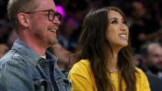 Маколи Кълкин и годеницата му Бренда Сонг изглеждат по-влюбени от всякога