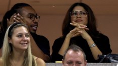 Зендая гледа Серина Уилямс с обувки за 800 долара и задължителния есенен пуловер