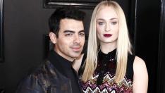 Софи Търнър вече не крие бременността си