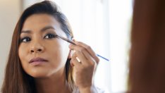 Грим за лятото: Опитайте обратното котешко око