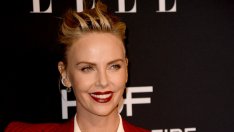 Чарлийз Терон и Мат Деймън в нов таен проект на Кристофър Нолан