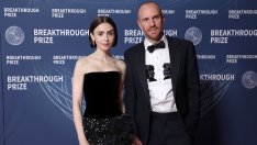 Лили Колинс взе 4-месечната си дъщеря със себе си на работа