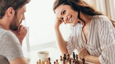 Зодиите, които дават приоритет на духовната връзка, а не на секса