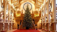 Кралска Коледа – вижте красивата празнична украса в резиденцията на крал Чарлз