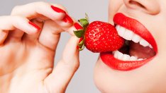 Ягодов маникюр – идеален за пролетта и лятото