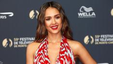 Как Джесика Алба, Кейт Хъдсън и Ева Мендес се справят с подпухнала кожа?