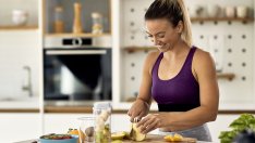 Диета и здраве – 8 храни, които дехидратират организма