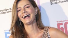 След раздялата: Паулина Порижкова търси мъж в приложение за запознанства