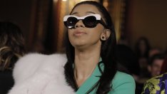 Карди Би ни кани в новия си дом