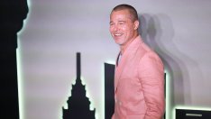 Със сива брада и без коса – Брад Пит разгорещи страстите в Мексико