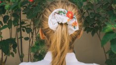 Аксесоари за пролетта – големите скрънчита са на мода