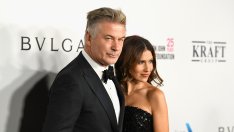 Истинска подкрепа – Как Хилария Болдуин е защитавала Алек от папараци