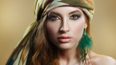 Пролетни прически – кой аксесоар за коса от 90-те отново е актуален?