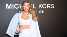 Фитнес вдъхновение – Блейк Лайвли показа стегната фигура месец след раждането