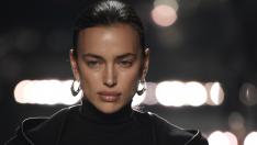 Като две капки вода: Сравниха Ирина Шейк с Никол Потуралски