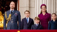 Копие на татко – принц Джордж прилича досущ на принц Уилям в новия си портрет