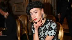 Висша мода в Париж: Мария Бакалова до Ана Уинтур