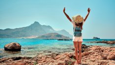 Бориса Тютюнджиева събира тен на остров Капри 