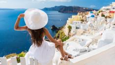 Почивки в Гърция: Остров Санторини и забележителностите му