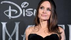 Анджелина Джоли говори за коронавируса  в тв поредица