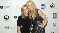 Рийз Уидърспун и Никол Кидман си спретнаха спортна вечер със семейство Бекъм