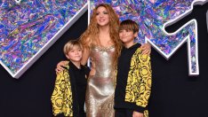 Синовете на Шакира подкрепиха мама на наградите „Грами“