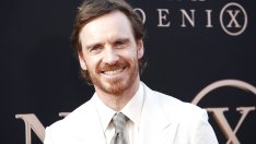 Майкъл Фасбендър се появи с бебе?! 