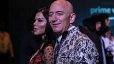 След развода: Джеф Безос не спира с партитата