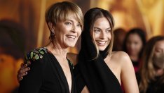 Мама и аз: Сари Кеслър придружи дъщеря си Марго Роби на червения килим