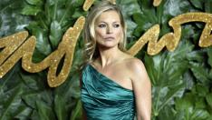 Кейт Мос припаднала след целувка от Франк Синатра