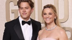 Наскоро разведената Рийз Уидърспун се появи с млад кавалер на наградите „Златен глобус“