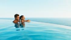 Секс в басейнa - лоша идея 