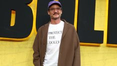 Педро Паскал нарече Дж. К. Роулинг „отвратителна загубенячка“