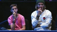 По стъпките на брат си: Ромео Бекъм залюби модел 