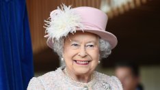 Кралица Елизабет II на 100 &ndash; От скромно младо момиче до най-дълго управлявалия монарх в историята на Великобритания